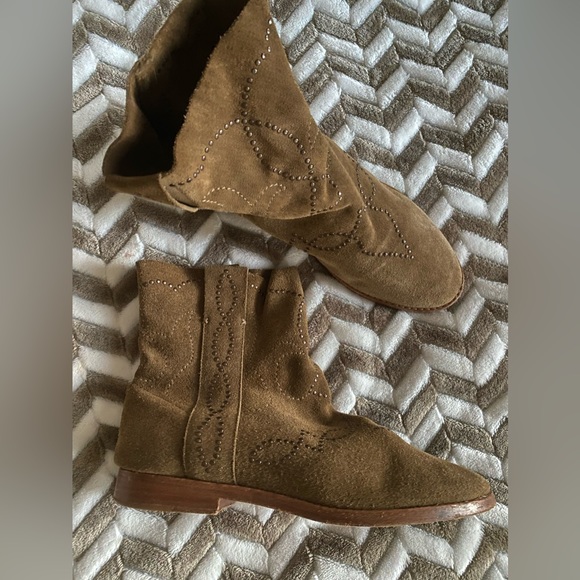 Joie Shoes - Joie Palma Studded Suede
Taupe Ankle Boots Size 8,5